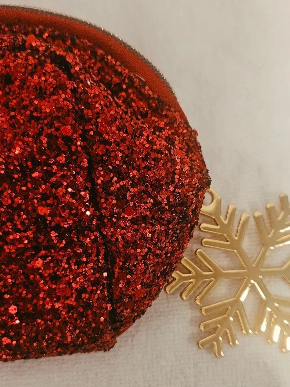 Red Glitter Zip Pouch Women’s Bag